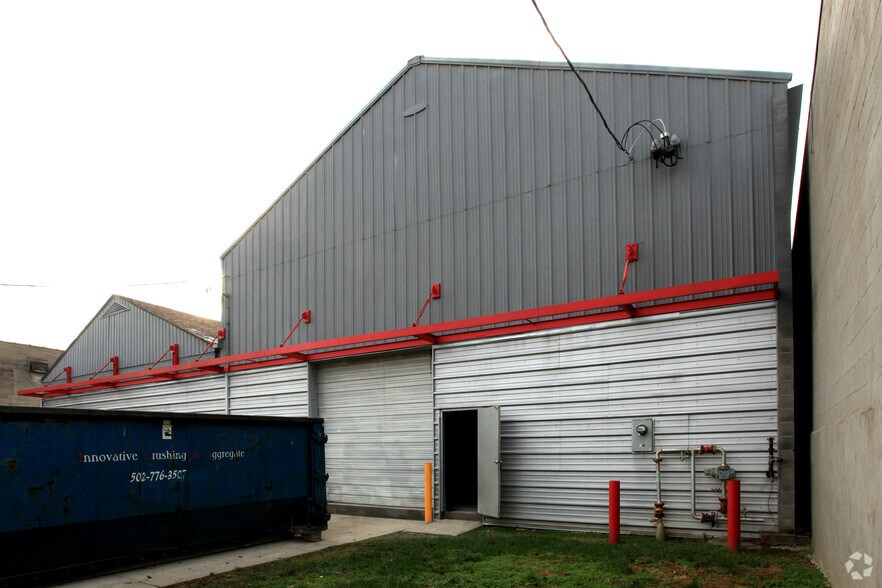 More Photos Of 824-828 E Market St, Louisville Office For Lease