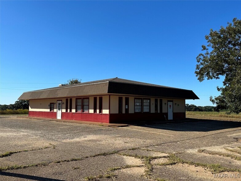 More Photos Of 2203 Highway 134, Kinston Restaurant For Sale