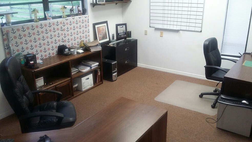 More Photos Of 4416 S US 301, Bushnell Medical For Sale