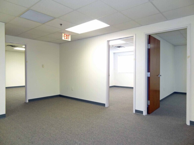 More Photos Of 1311-1319 Pineview Dr, Morgantown Medical For Lease