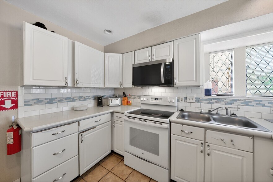 More Photos Of , Dallas Unknown For Sale