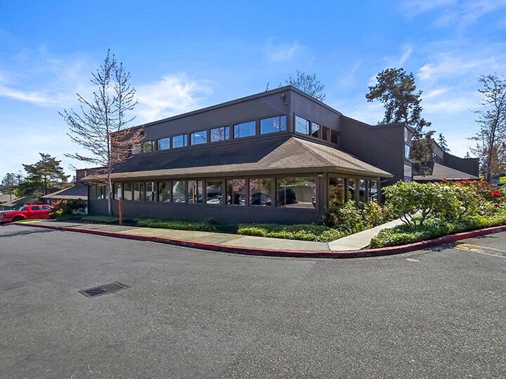 More Photos Of 111 SE Everett Mall Way, Everett Medical For Lease