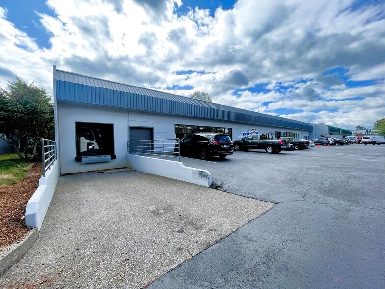 More Photos Of 1132 N Hayden Meadows Dr, Portland Unknown For Lease