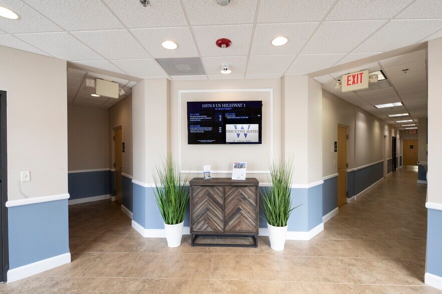 More Photos Of 10570 S US Highway 1, Port Saint Lucie Coworking Space