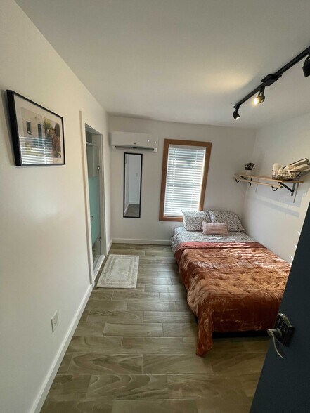 More Photos Of 2440 9th Ave S, Saint Petersburg Apartments For Sale
