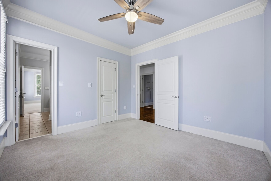 More Photos Of 574 East Ave NE, Atlanta Specialty For Sale