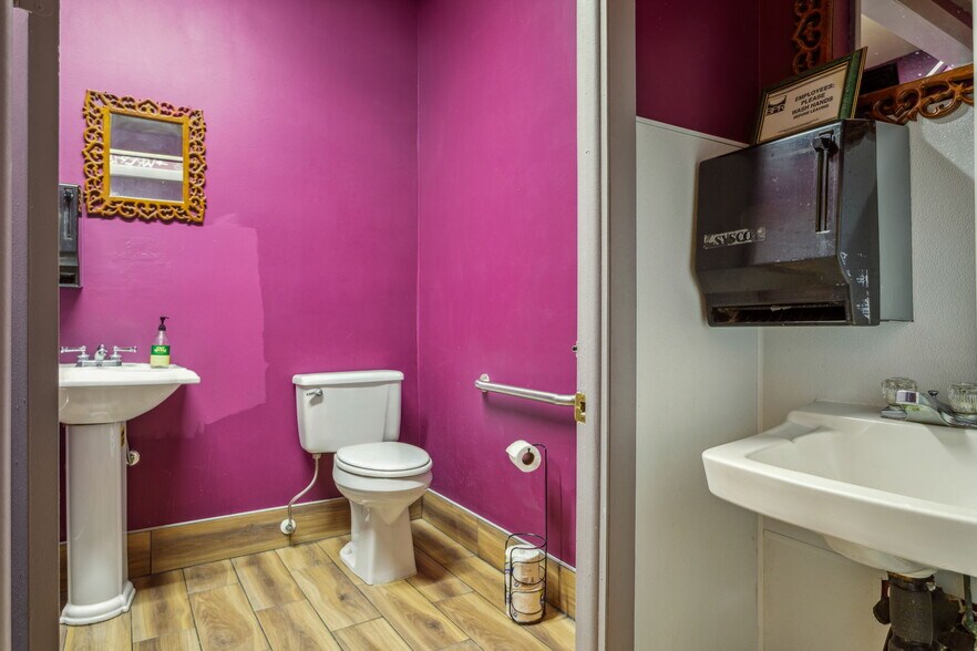 More Photos Of , Tampa Unknown For Sale