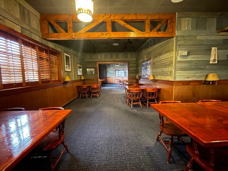 More Photos Of 2319 W Loop 250 N, Midland Flex For Sale