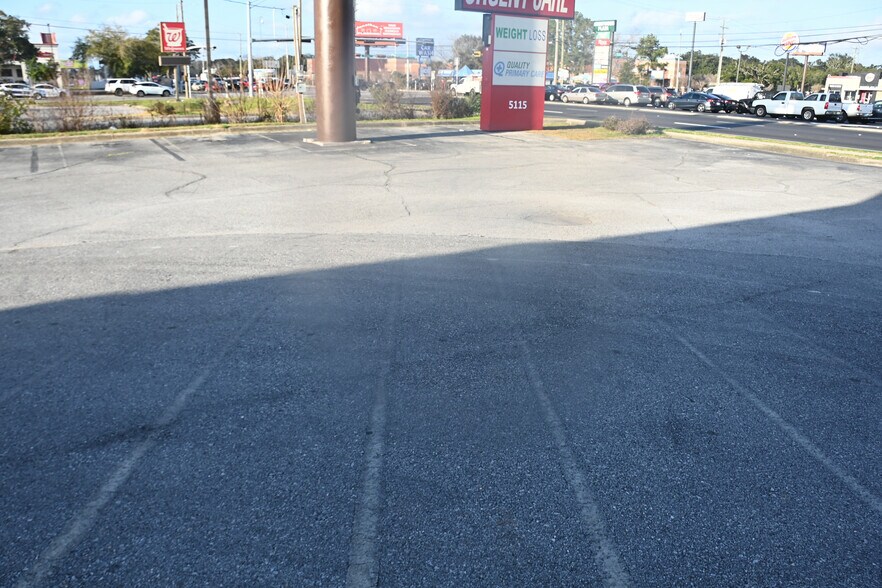 More Photos Of 5115 Palafox St, Pensacola Freestanding For Lease