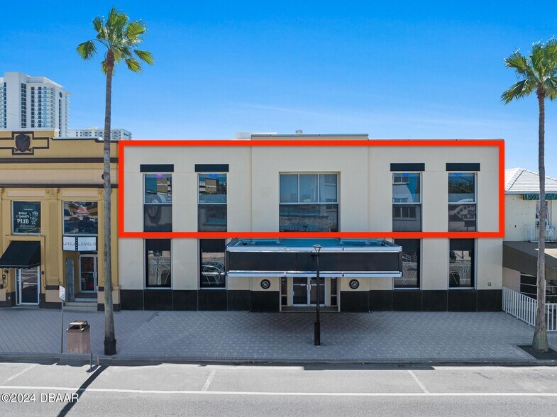 More Photos Of 546 Seabreeze Blvd, Daytona Beach Bar For Lease