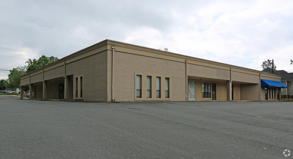 More Photos Of 645 Cox Rd, Gastonia Office For Lease