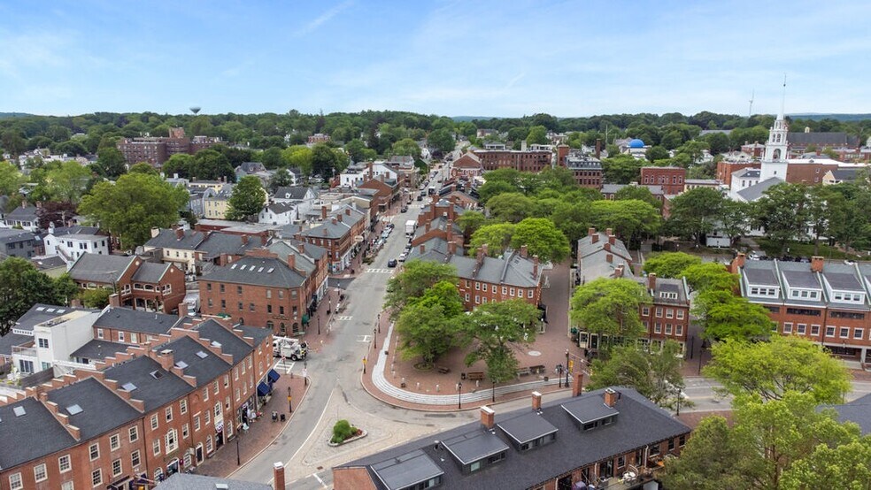 More Photos Of 2 Liberty St, Newburyport Office For Lease