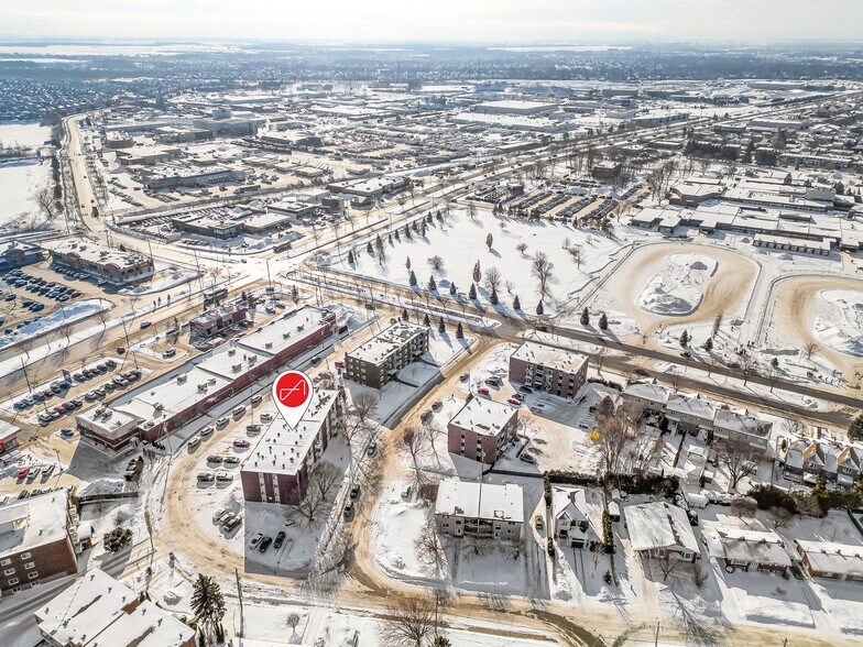 More Photos Of 1005-1015 Rue De La Commune, La Prairie Apartments For Sale