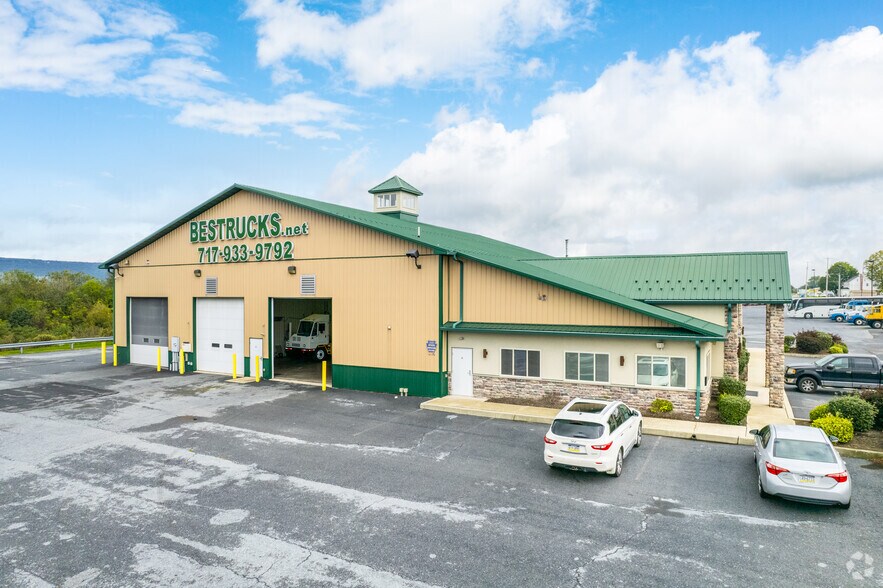 Primary Photo Of 655 Brown Rd, Myerstown Warehouse For Lease