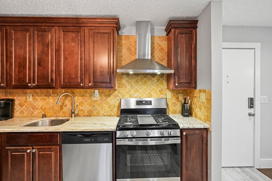 More Photos Of 65 Grand Central Ave, Lavallette Storefront Retail Residential For Sale