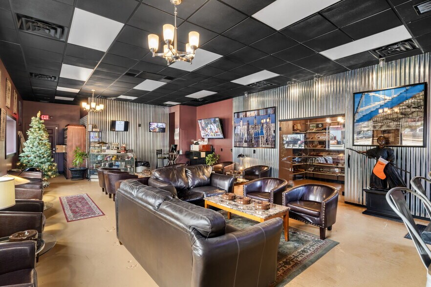 More Photos Of 99 Ohio River Blvd, Leetsdale Fast Food For Sale