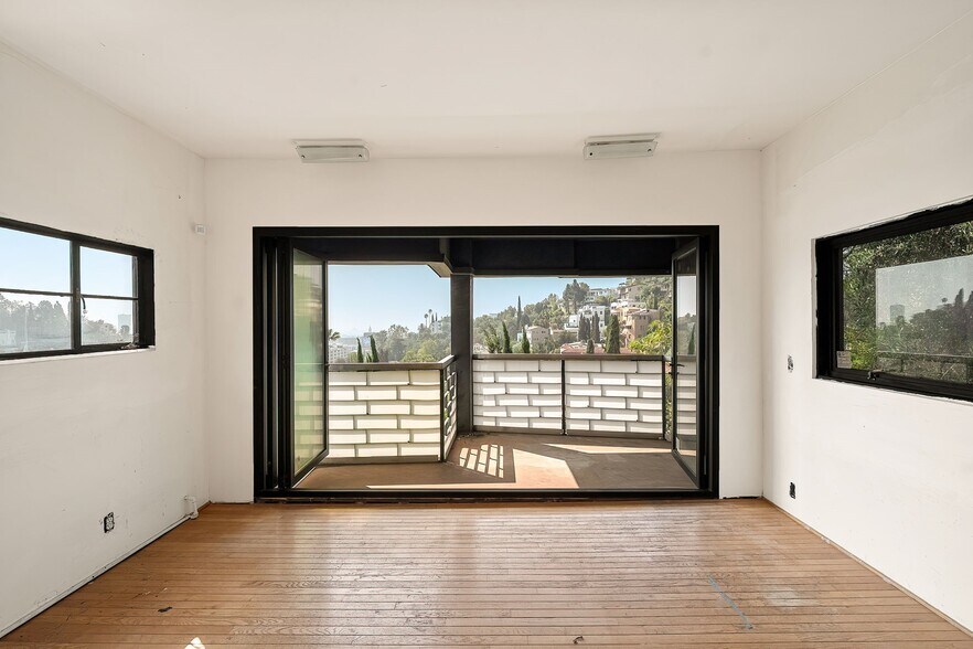 More Photos Of 6871 Los Altos Pl, Los Angeles Multifamily For Sale