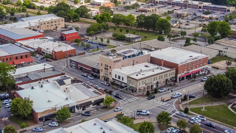 More Photos Of 21 E Athens St, Winder General Retail For Sale