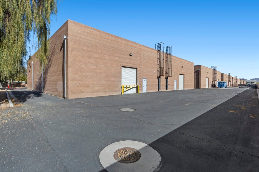 More Photos Of 2781 N Lamb Blvd, Las Vegas Distribution For Sale