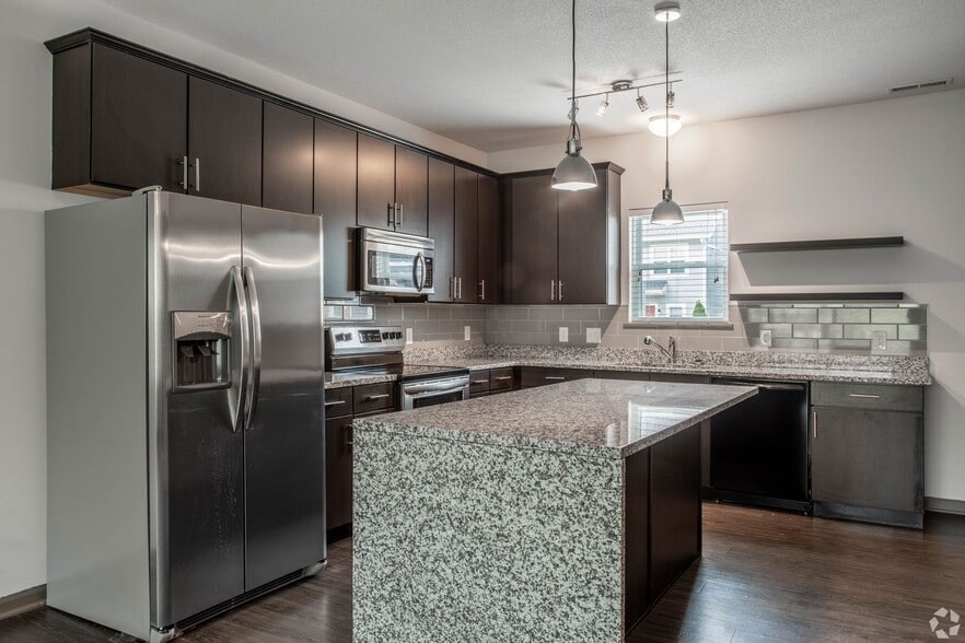 More Photos Of 6159 Winthrop Ave, Indianapolis Apartments For Sale