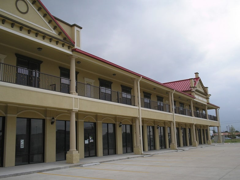 More Photos Of 12989 Bellaire Blvd, Houston General Retail For Sale