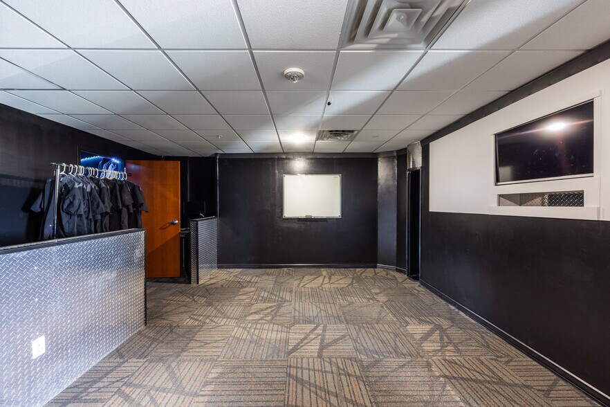 More Photos Of 600 S Geneva Rd, Orem Schools For Sale