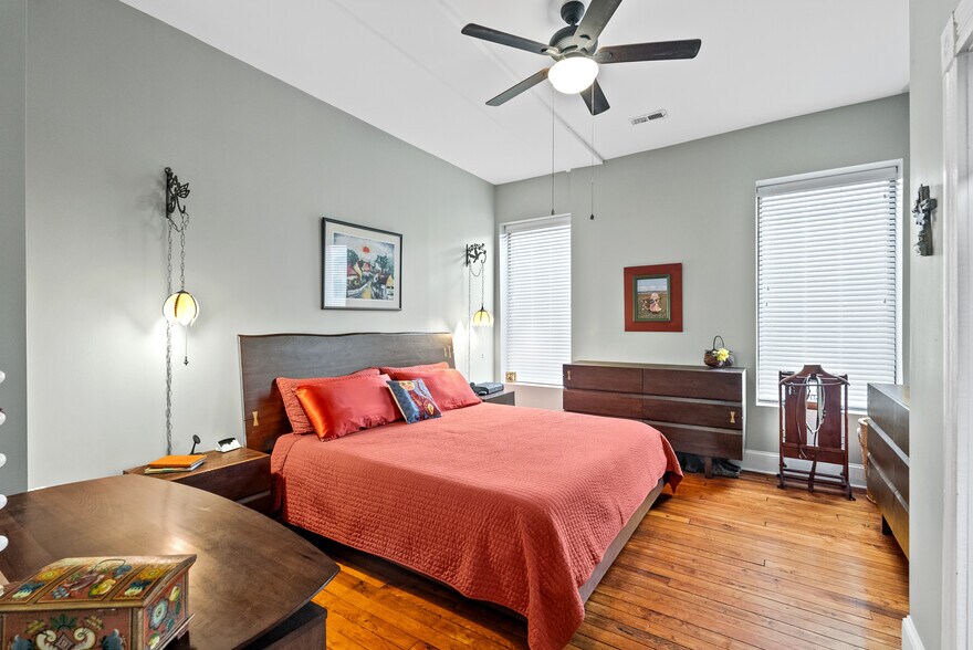 More Photos Of 215 W 3rd St, Farmville General Retail For Sale