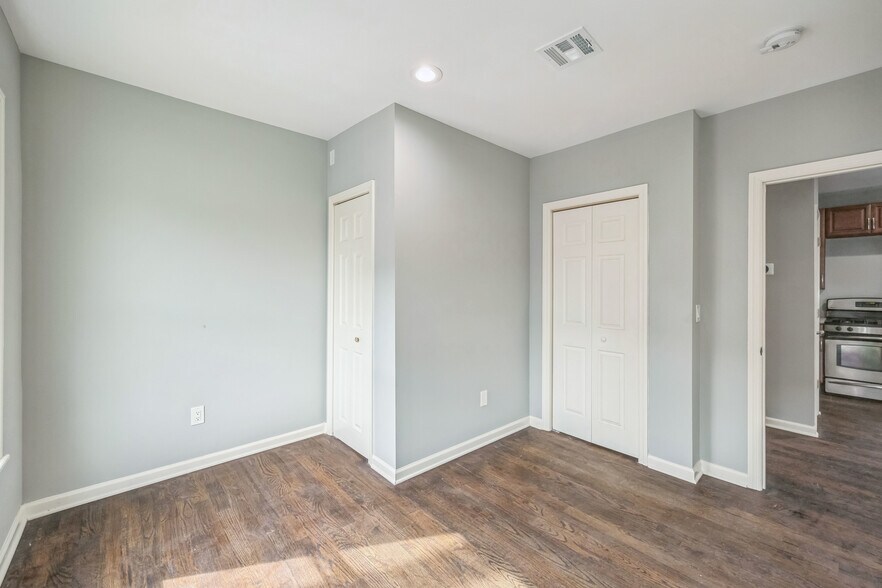 More Photos Of 541 Union Ave, Paterson Storefront Retail Residential For Sale