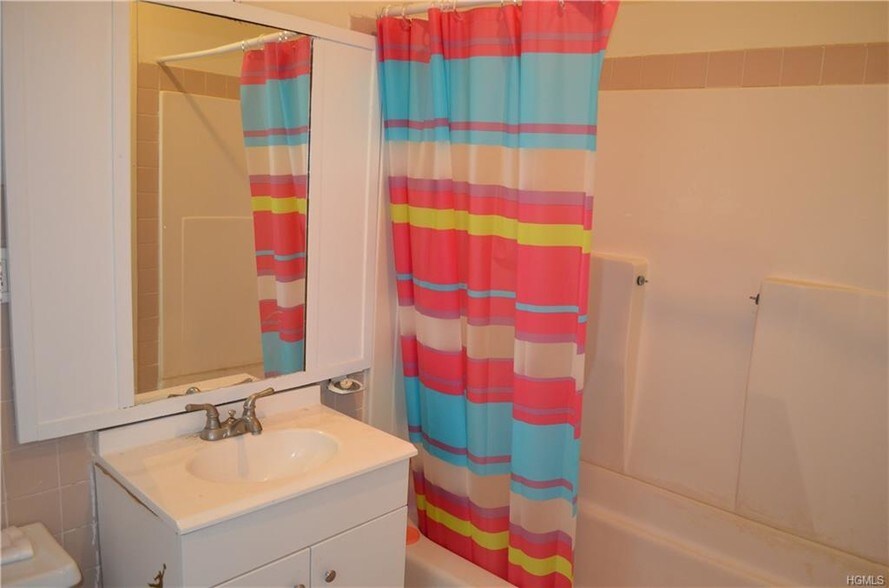 More Photos Of 45 Highland Ave, Yonkers Apartments For Sale