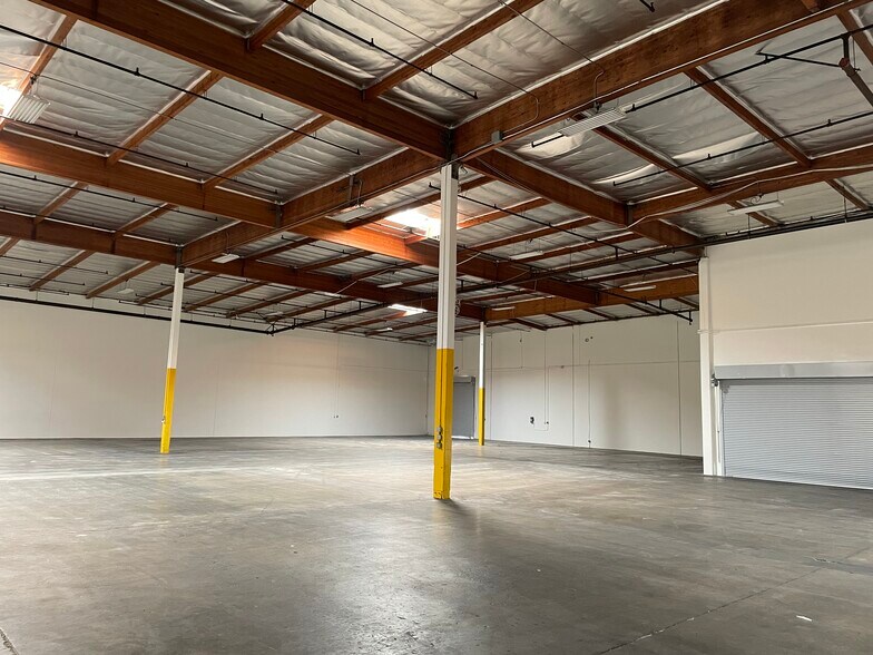 More Photos Of 1210 Kona Dr, Compton Warehouse For Lease