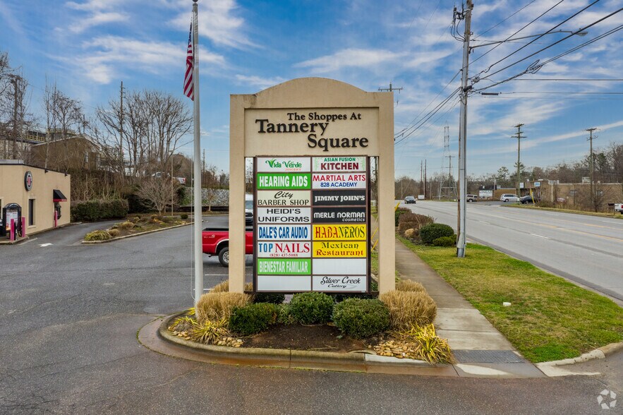 More Photos Of 402-422 W Fleming Dr, Morganton Unknown For Lease