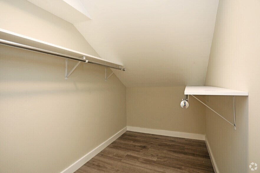 More Photos Of 1008 Rucker St, Greensboro Apartments For Sale