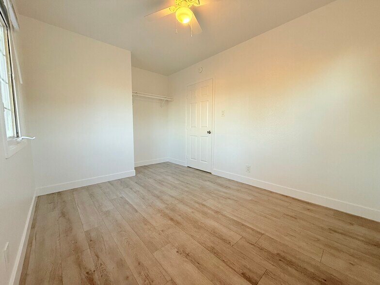 More Photos Of 15 N Dos Caminos Ave, Ventura Apartments For Sale