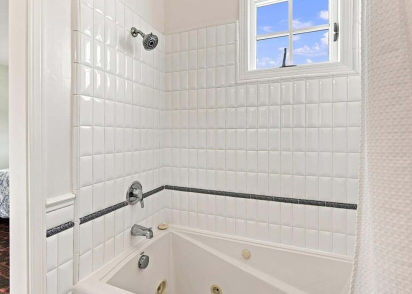 More Photos Of 2340 Palmetto Ave, Pacifica General Retail For Sale