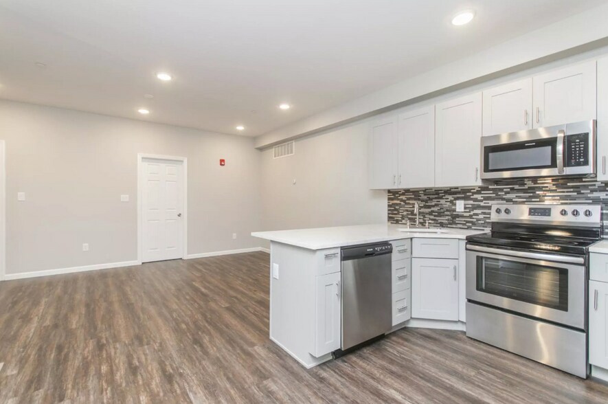 More Photos Of 1917 N 7th St, Philadelphia Apartments For Sale