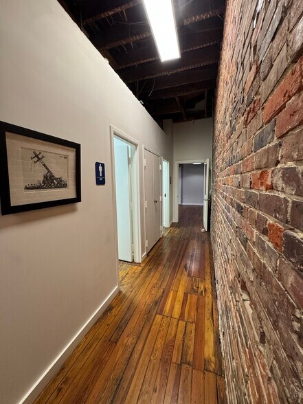 More Photos Of 109-111 N State St, Jackson Loft Creative Space For Lease