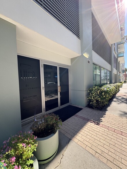 More Photos Of 912 Channelside Dr, Tampa Apartments For Lease