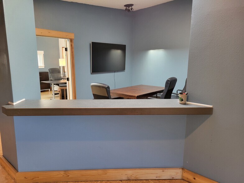 More Photos Of 20 NW Greenwood Ave, Bend Loft Creative Space For Lease