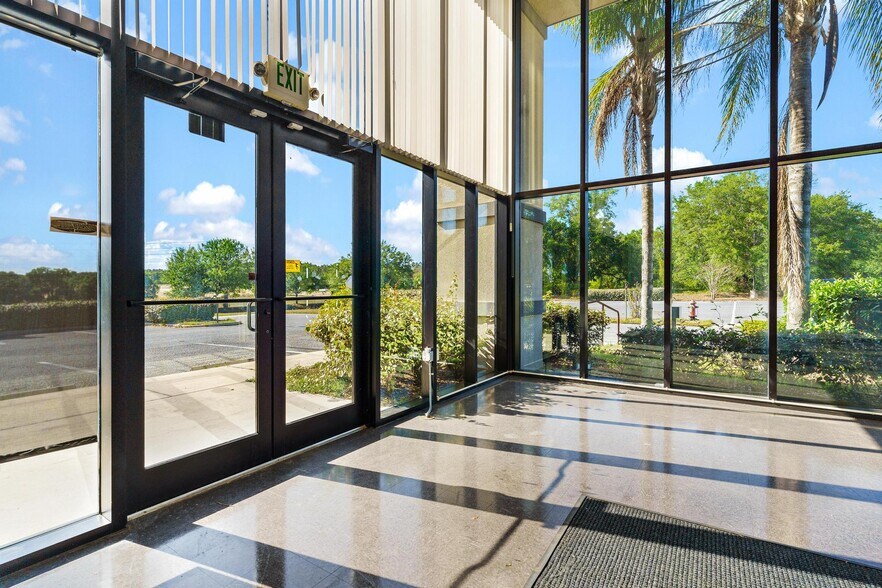 More Photos Of 1904 Thomas Ave, Leesburg Office For Sale