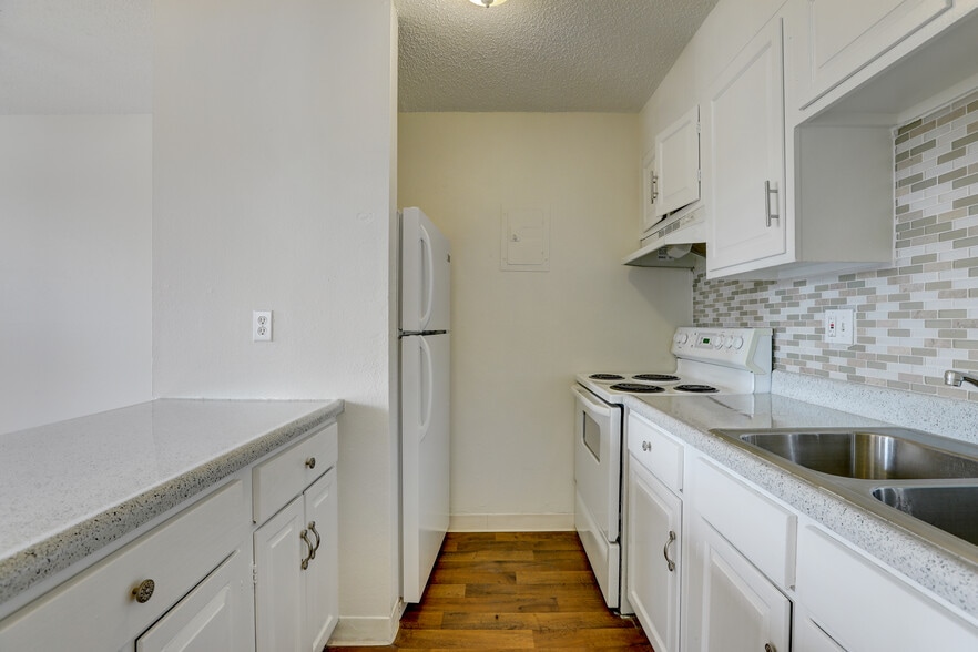 More Photos Of 1285 Wolff St, Denver Apartments For Sale