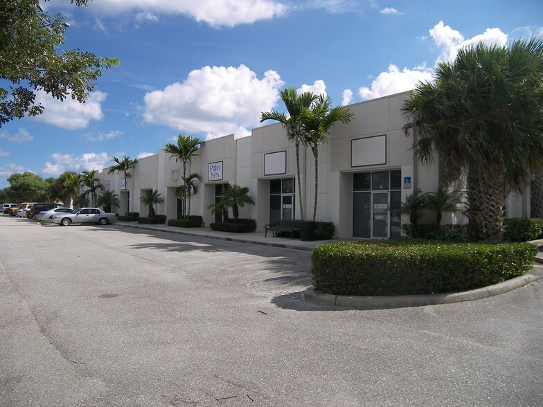 More Photos Of 713 Commerce Way, Jupiter Warehouse For Lease