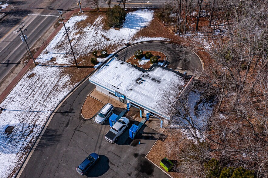 More Photos Of 516 14th st, West Point Carwash For Sale