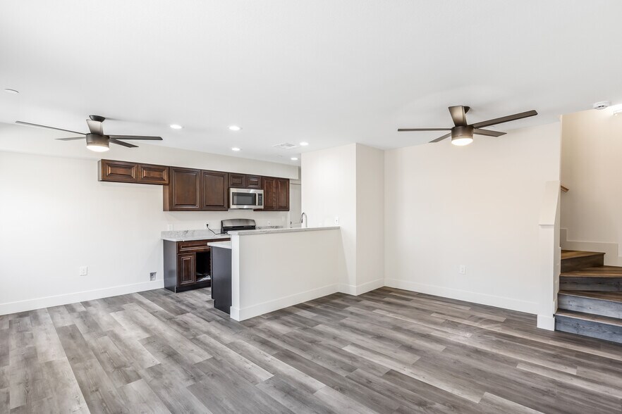 More Photos Of 2409 Cava Ct, Sacramento Apartments For Sale