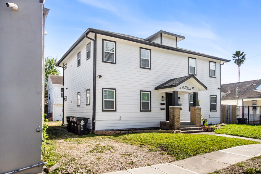 Primary Photo Of 5 Estelle St, Houston Multifamily For Sale