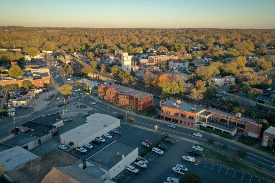 More Photos Of 406 Lafayette Blvd, Fredericksburg Restaurant For Sale