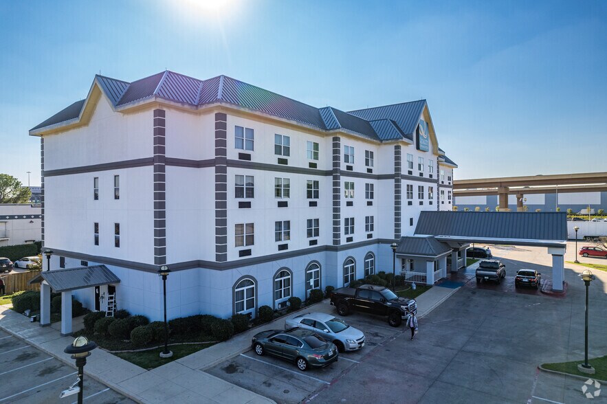 More Photos Of 10835 Composite Dr, Dallas Hotel For Sale