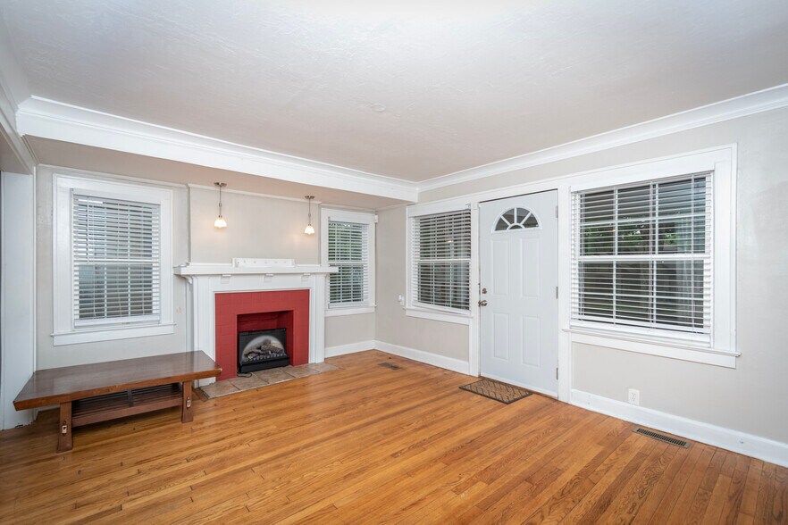 More Photos Of 5331 Charlotte St, Kansas City Apartments For Sale