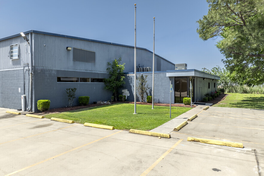 Primary Photo Of 3310 Alice St, Houston Warehouse For Lease