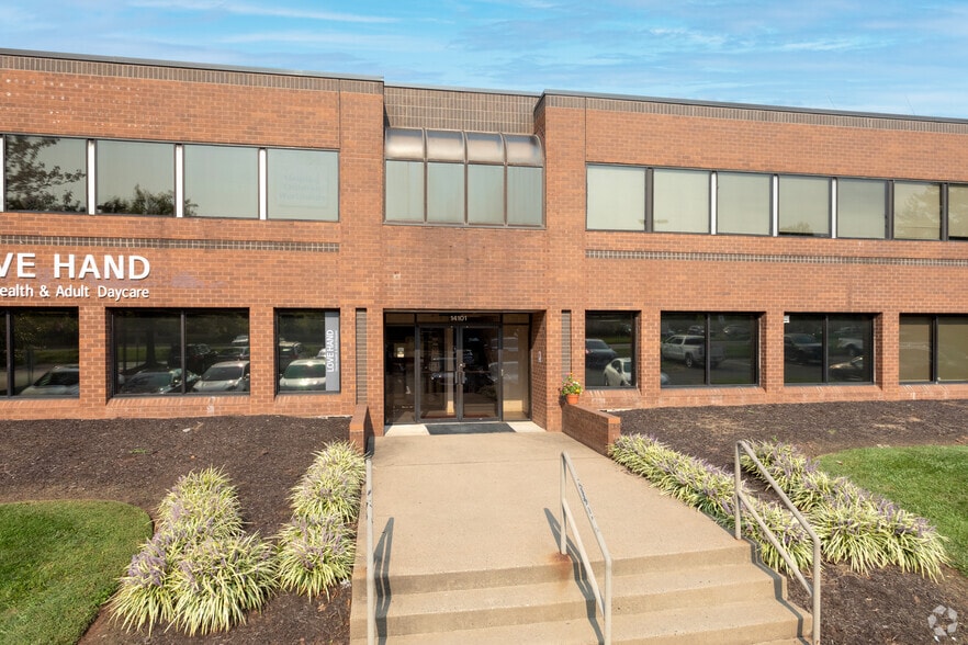 More Photos Of 14101 Parke Long Ct, Chantilly Flex For Lease