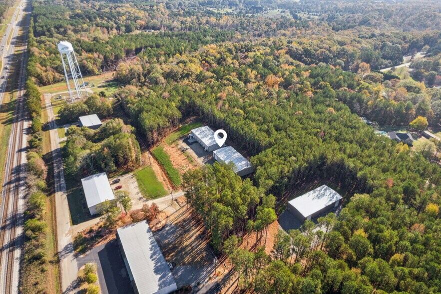 More Photos Of 308 Mill Creek Dr, Hull Warehouse For Sale